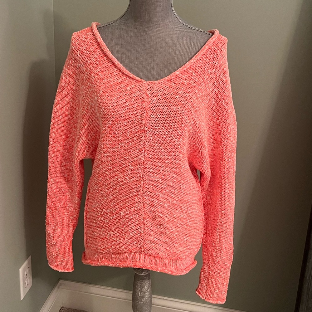 Gorgeous quality Free People asymmetrical coral knit tunic sweater.